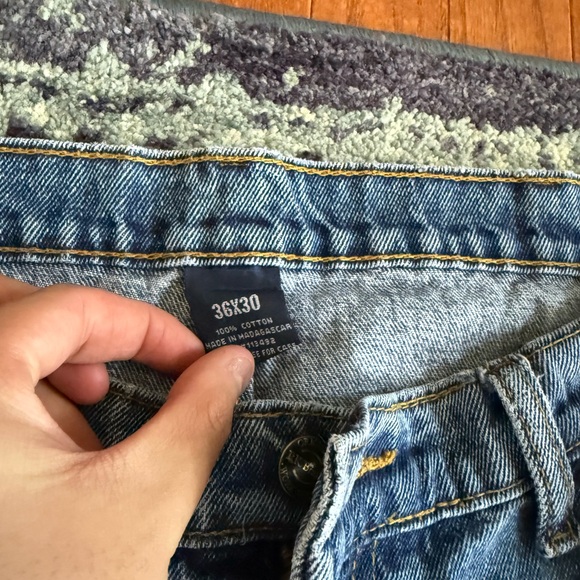 Men’s 36x30 Heavyweight Medium Wash Denim Jeans Relaxed Fit Straight Leg Winter - Picture 4 of 6